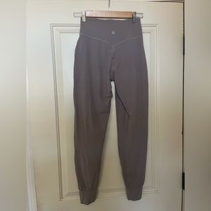 Lulu joggers